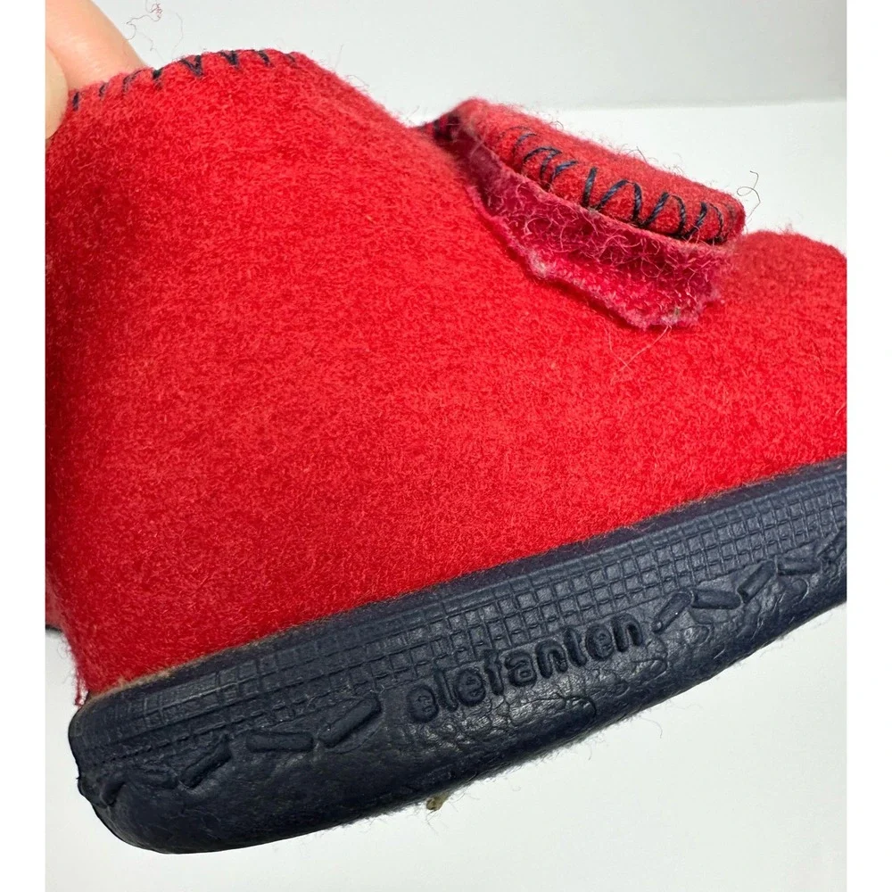 Elefanten Kids Red Felt Slippers Hook Loop Strap Wool Blend Shoes US Size 4.5-5